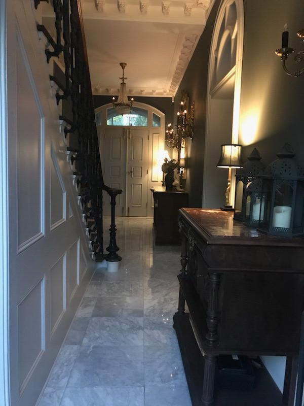 hallway-tiling-colchetser